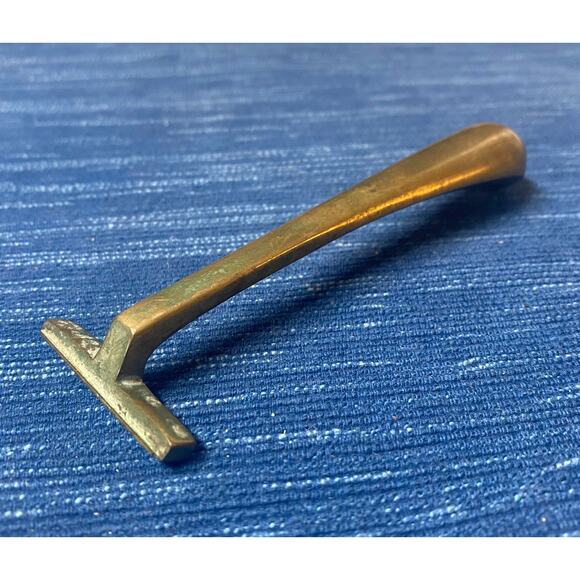 Vintage Solid Brass Razor Handle 4.75 in. using slide-on blades 33B - Picture 1 of 2
